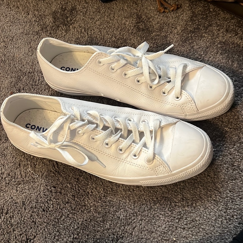 Men’s White Leather Converse size 10.5